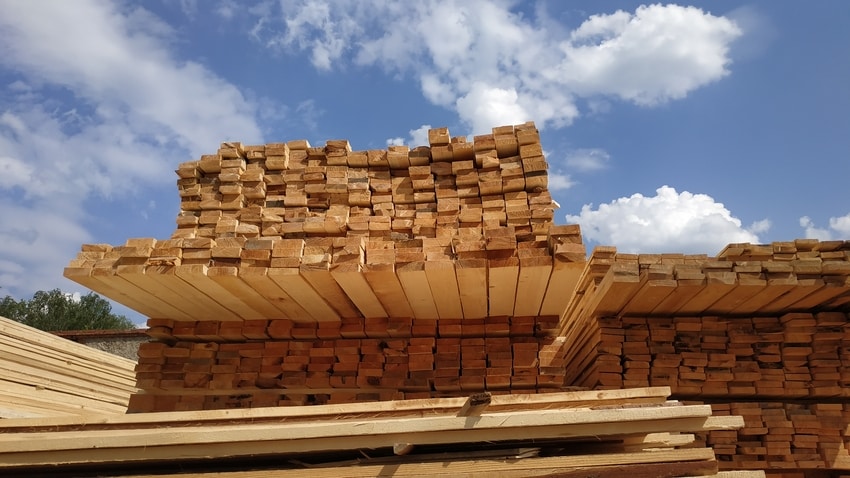 Customs clearance of lumber